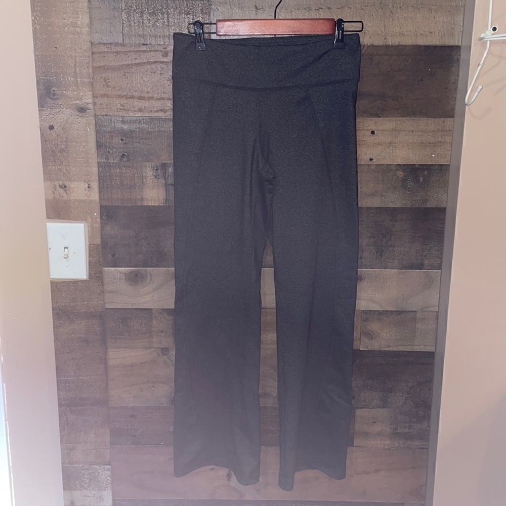 Zobha Charcoal Gray Flare Yoga Pants